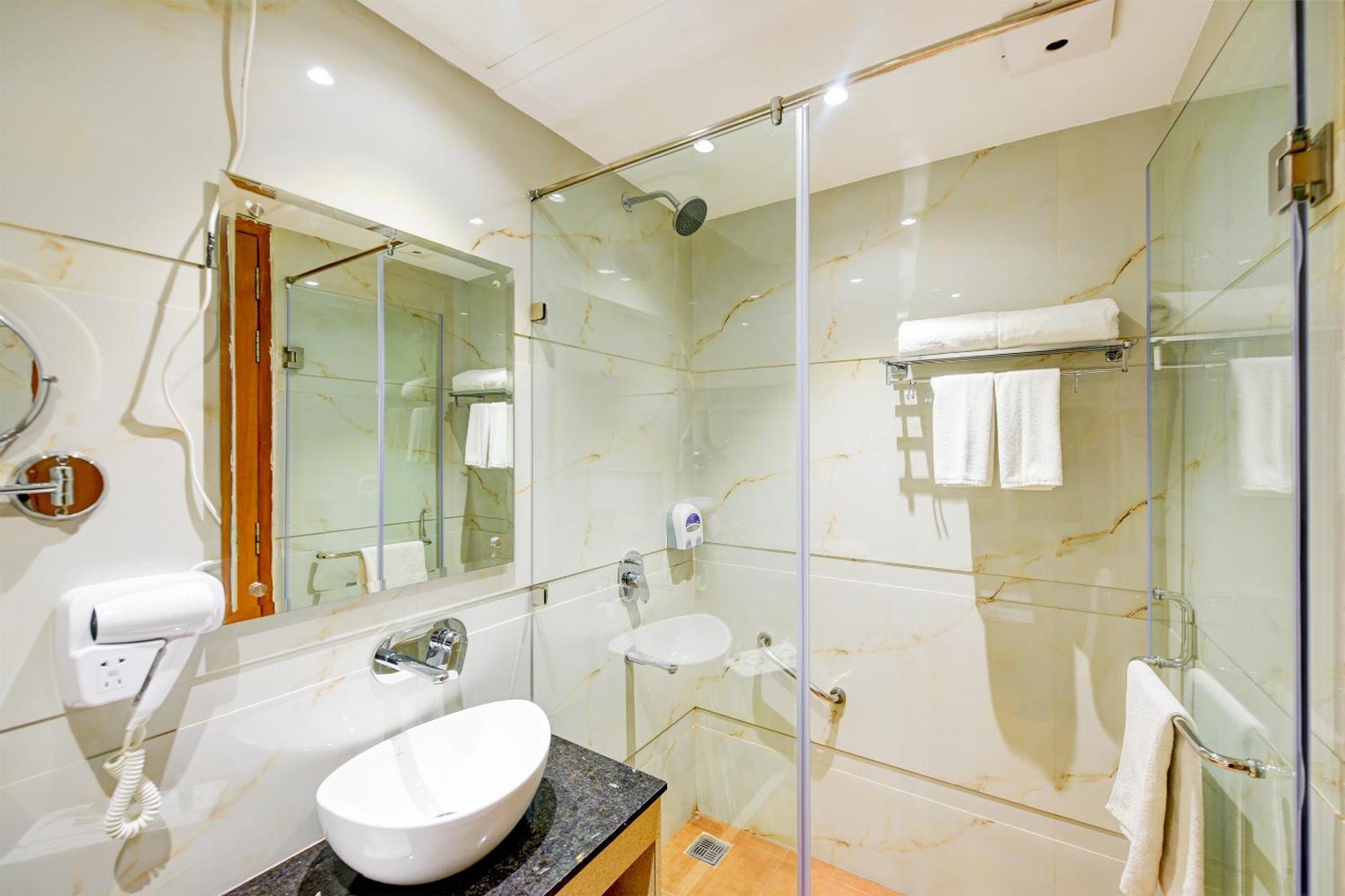 Classio Royale By Io Hotels Near Golden Temple Amritsar Ngoại thất bức ảnh